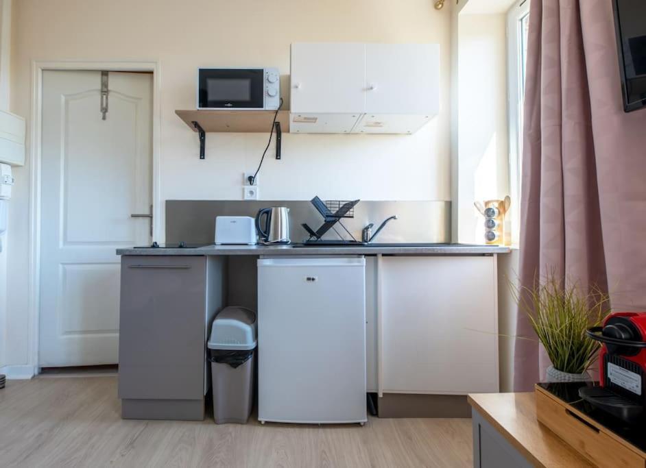 Appartement Bistrot 10 à Nazelles-Négron Extérieur photo