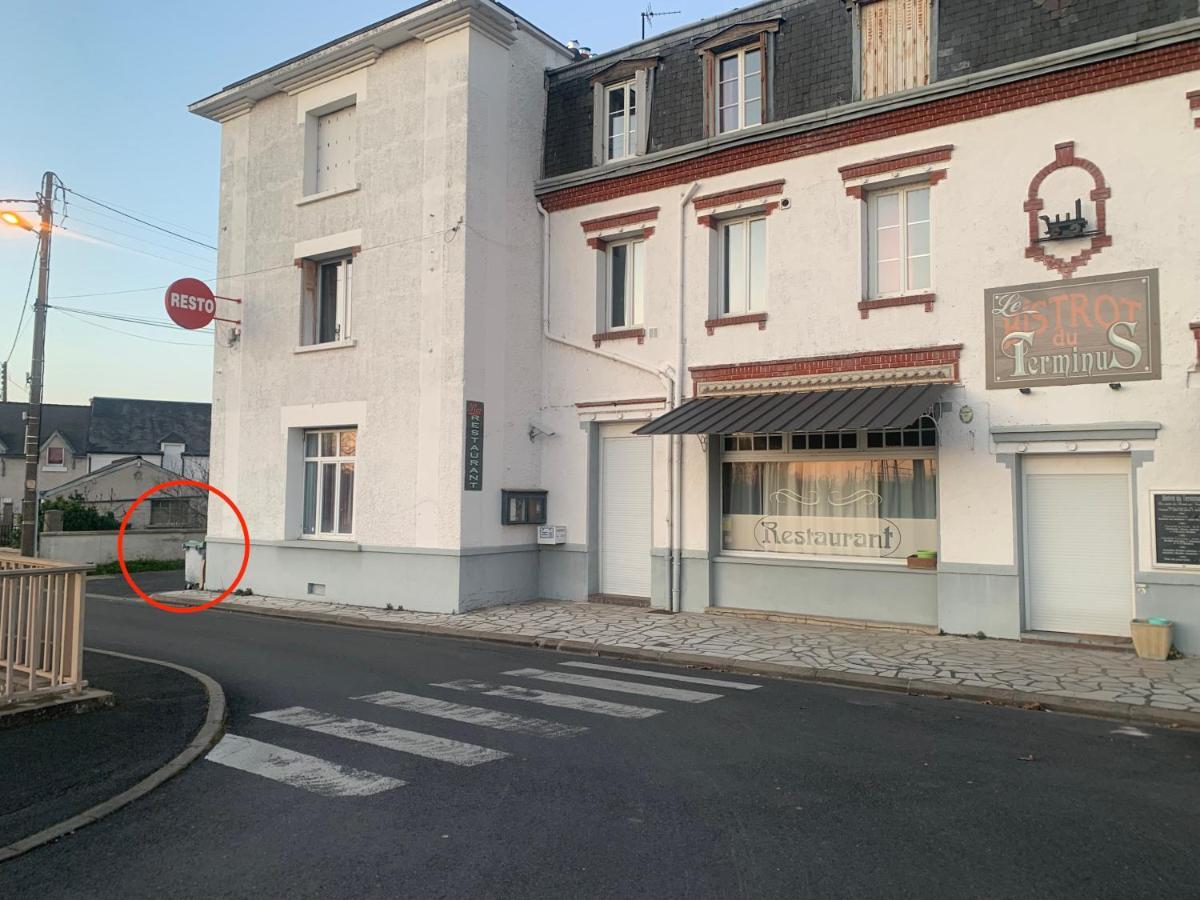 Appartement Bistrot 10 à Nazelles-Négron Extérieur photo