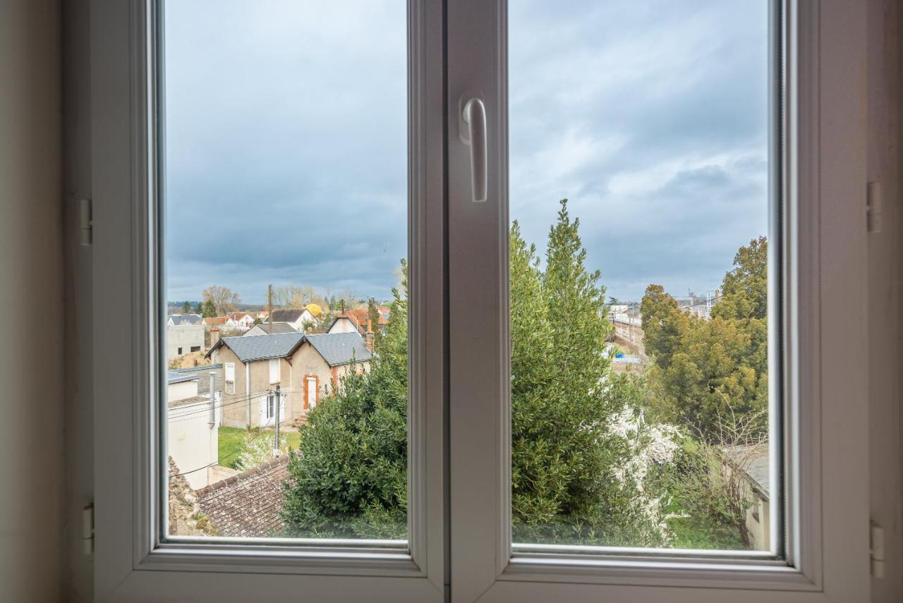 Appartement Bistrot 10 à Nazelles-Négron Extérieur photo