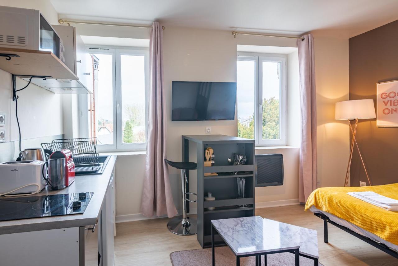 Appartement Bistrot 10 à Nazelles-Négron Extérieur photo